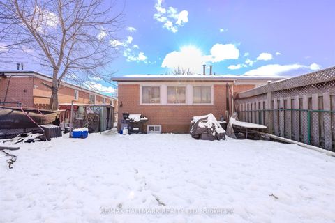 Photo 23 at 60 Newlands Avenue, Birchmount, Toronto