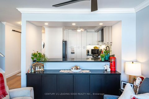 Photo 12 at 9 - 9 Davy Point Circle, Historic Lakeshore Communities, Georgina