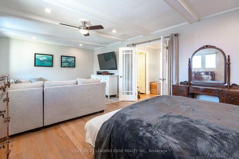 Photo 24 at 9 - 9 Davy Point Circle, Historic Lakeshore Communities, Georgina