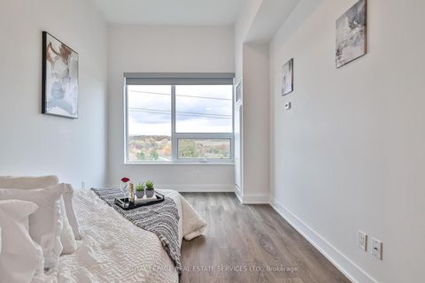 Photo 24 at 414 - 2489 Taunton Road, RO River Oaks, Oakville