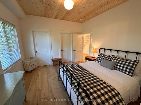 Photo 25 at 911 Lake Drive N, Historic Lakeshore Communities, Georgina