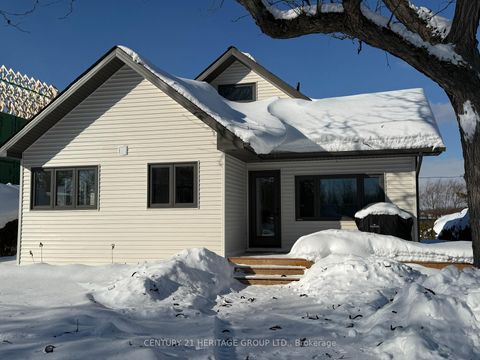 Photo 34 at 911 Lake Drive N, Historic Lakeshore Communities, Georgina