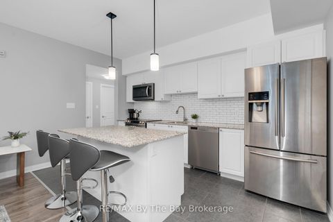 Photo 3 at 309 - 300 ESSA Road, 400 West, Barrie
