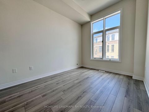 Photo 2 at 10 RUSSEL WICE Avenue, Rural Richmond Hill, Richmond Hill