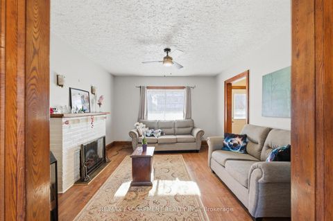 Photo 4 at 24 Mahoney Avenue, Mount Dennis, Toronto