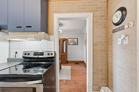 Photo 8 at 24 Mahoney Avenue, Mount Dennis, Toronto