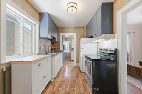 Photo 10 at 24 Mahoney Avenue, Mount Dennis, Toronto