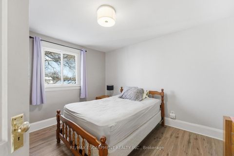 Photo 13 at 24 Mahoney Avenue, Mount Dennis, Toronto