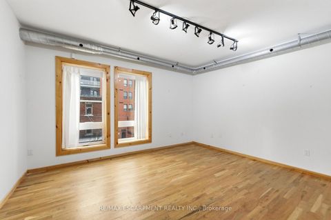 Photo 16 at 24 Mahoney Avenue, Mount Dennis, Toronto