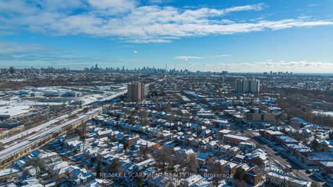 Photo 30 at 24 Mahoney Avenue, Mount Dennis, Toronto