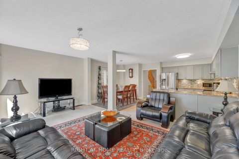 Photo 11 at 62 Martini Drive N, Rouge Woods, Richmond Hill