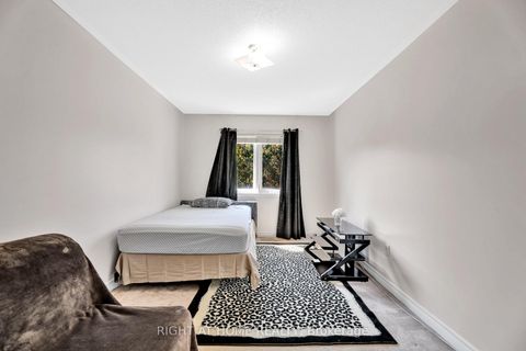 Photo 21 at 62 Martini Drive N, Rouge Woods, Richmond Hill