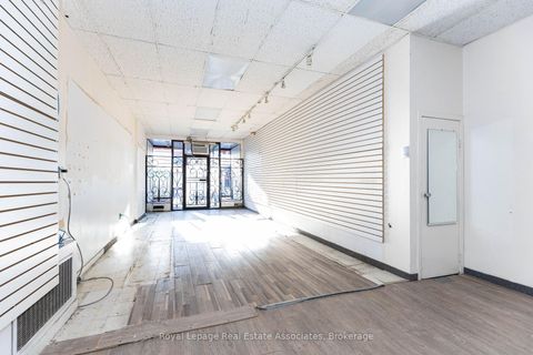 Photo 4 at 654 Bloor Street W, Annex, Toronto