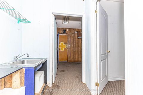 Photo 10 at 654 Bloor Street W, Annex, Toronto