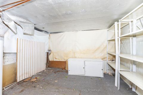 Photo 22 at 654 Bloor Street W, Annex, Toronto