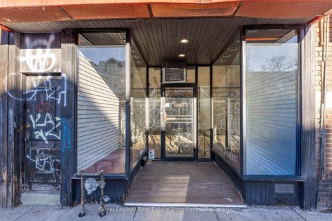 Photo 31 at 654 Bloor Street W, Annex, Toronto