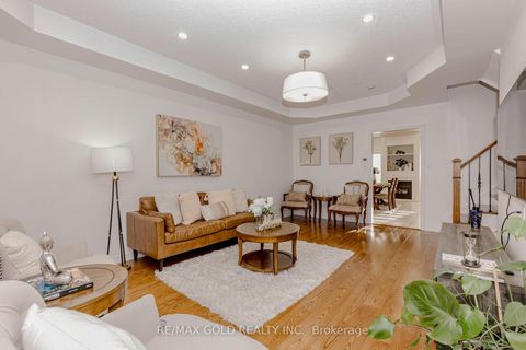 Photo 7 at 246 Littlewood Drive, RO River Oaks, Oakville