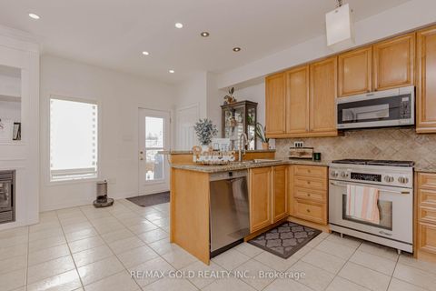 Photo 13 at 246 Littlewood Drive, RO River Oaks, Oakville