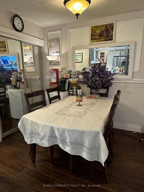 Photo 3 at 1604 - 370 Dixon Road, The Westway, Toronto