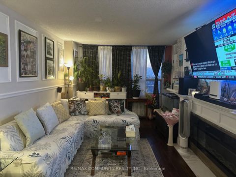 Photo 5 at 1604 - 370 Dixon Road, The Westway, Toronto