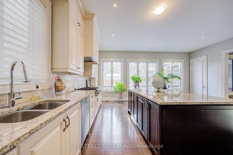 Photo 10 at 75 Douglas Road, Oak Ridges Lake Wilcox, Richmond Hill