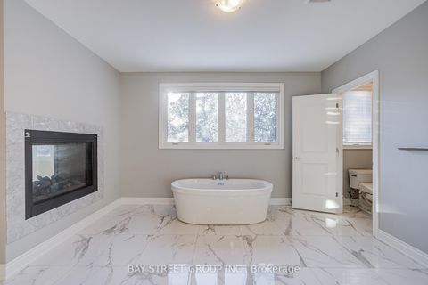 Photo 25 at 75 Douglas Road, Oak Ridges Lake Wilcox, Richmond Hill