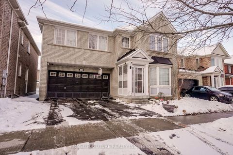 Photo 2 at 53 Skipperhill Crescent, Rouge E11, Toronto