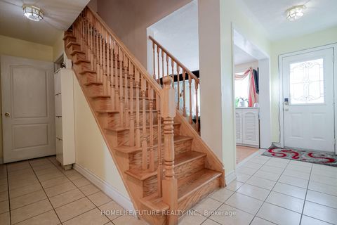Photo 4 at 53 Skipperhill Crescent, Rouge E11, Toronto