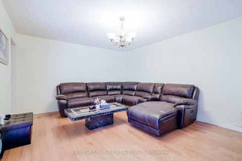 Photo 11 at 53 Skipperhill Crescent, Rouge E11, Toronto