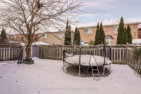 Photo 38 at 53 Skipperhill Crescent, Rouge E11, Toronto