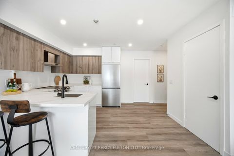 Photo 3 at 201 - 61 Orchard Park Drive, West Hill, Toronto