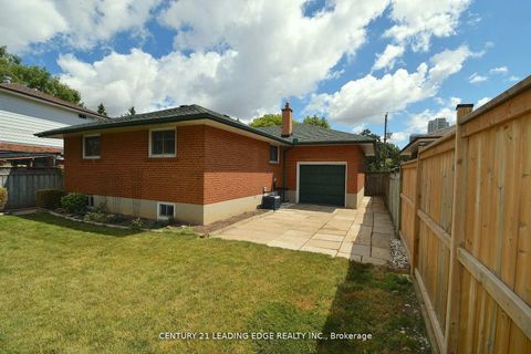 Photo 6 at 84 Allanford Road, Sullivan, Toronto