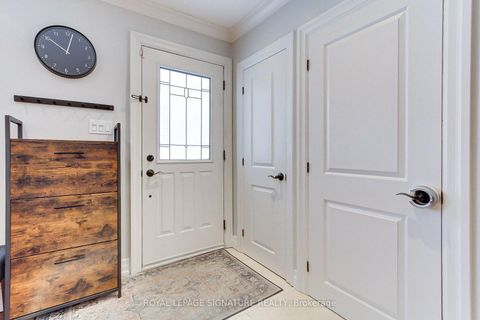 Photo 5 at 9 Rosemarie Drive, Maryvale, Toronto