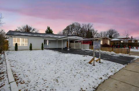 Photo 0 at 17 Avening Drive, Clairville, Toronto