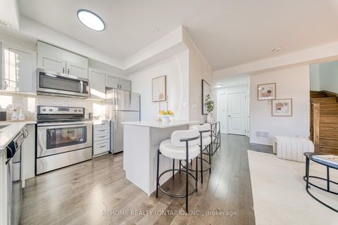 Photo 16 at 319 - 199 Pine Grove Road, Islington Woods, Vaughan