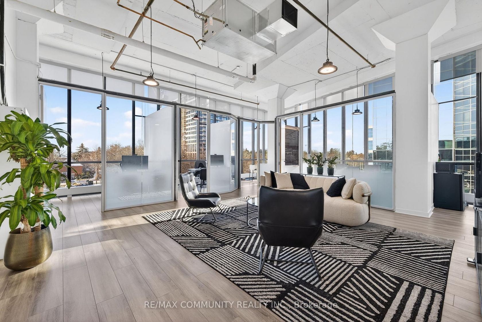 310 - 4750 Yonge Street, Westgate, Toronto photo 1