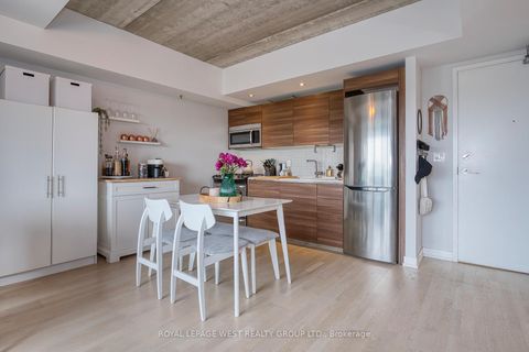 Photo 7 at 301 - 51 Lady Bank Road, Queensway, Toronto