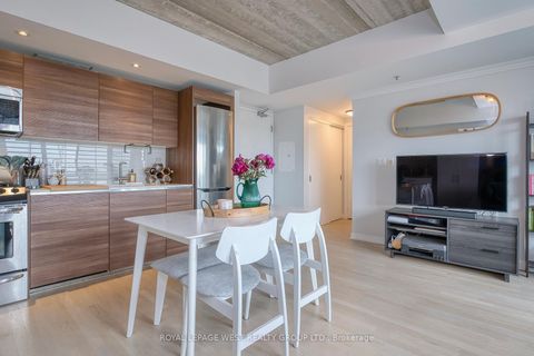 Photo 10 at 301 - 51 Lady Bank Road, Queensway, Toronto