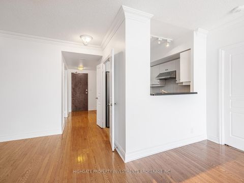 Photo 5 at 719 - 10 Delisle Avenue, St. Clair, Toronto