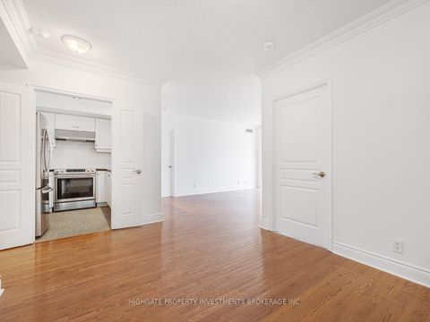 Photo 6 at 719 - 10 Delisle Avenue, St. Clair, Toronto