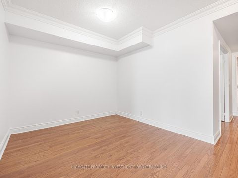 Photo 15 at 719 - 10 Delisle Avenue, St. Clair, Toronto