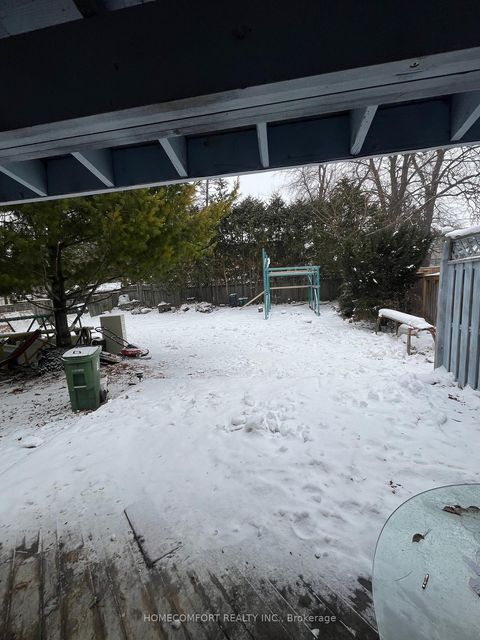 Photo 2 at 208 Hollywood Avenue, Willowdale East, Toronto