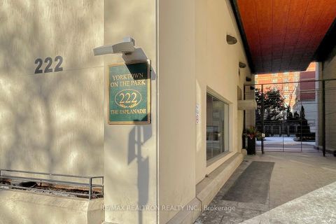 Photo 1 at 402 - 222 The Esplanade Avenue, Waterfront Communities C8, Toronto