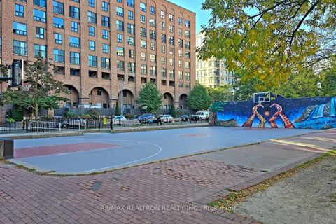 Photo 35 at 402 - 222 The Esplanade Avenue, Waterfront Communities C8, Toronto