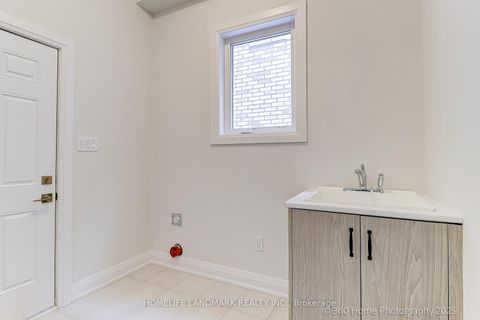 Photo 11 at 241 SEGUIN Street, Oak Ridges, Richmond Hill