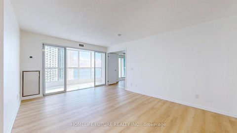 Photo 11 at 1906 - 8 York Street, Waterfront Communities C1, Toronto