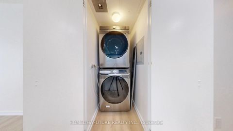 Photo 28 at 1906 - 8 York Street, Waterfront Communities C1, Toronto