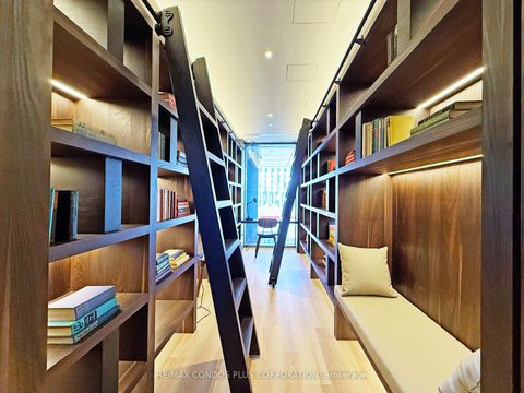 Photo 19 at 304 - 425 Front Street E, Waterfront Communities C8, Toronto