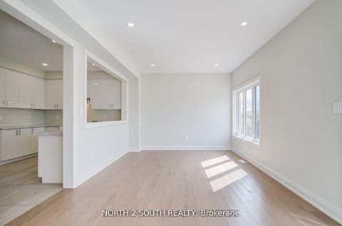 Photo 14 at 23 Virro Court, West Woodbridge, Vaughan