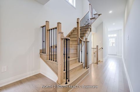 Photo 17 at 23 Virro Court, West Woodbridge, Vaughan